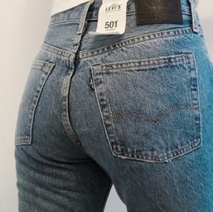 Levi's 501 high rise button fly skinny leg jean